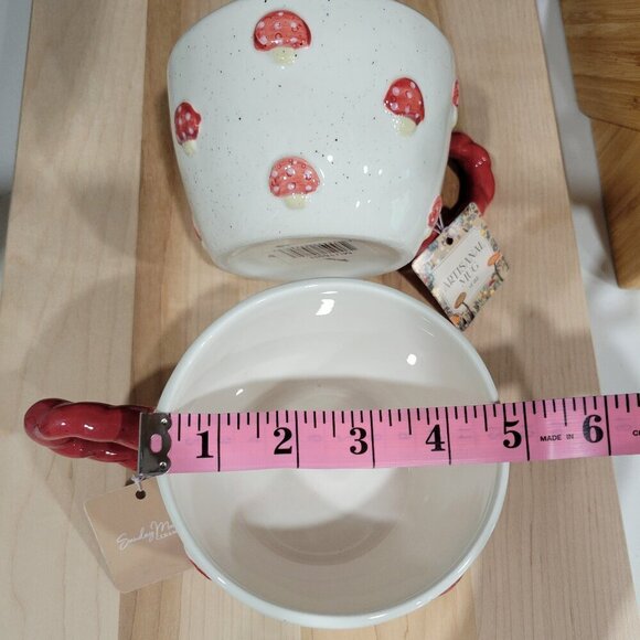 NWT Set Of 2 Mushroom Coffee Mugs Red & White Pottery Coffee Cups Toadstool - Picture 11 of 13